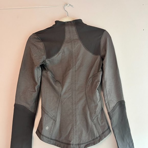 Zip up Lululemon Hoodie - Picture 1 of 3